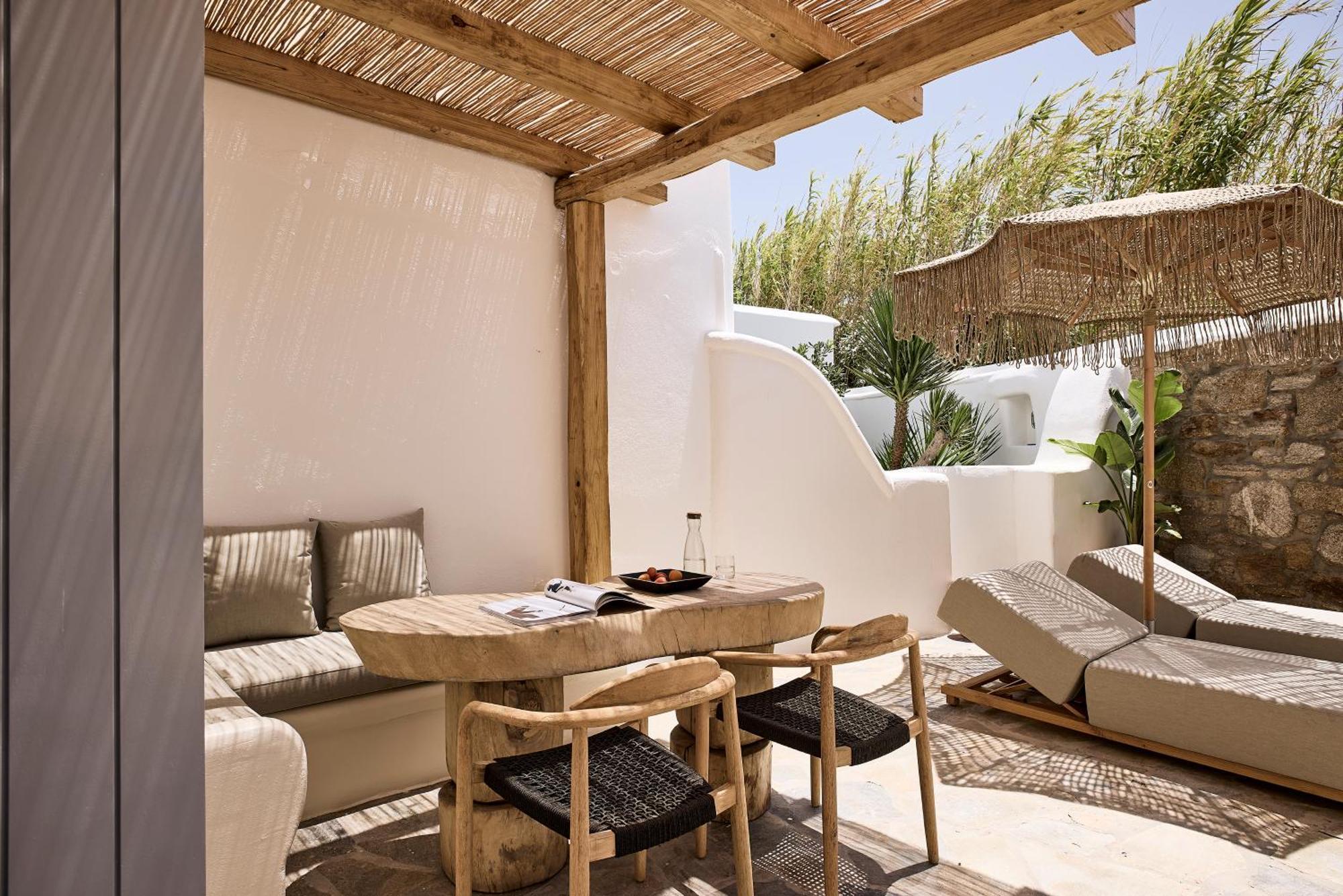 Sharm Mykonos Ξενοδοχείο 4*
